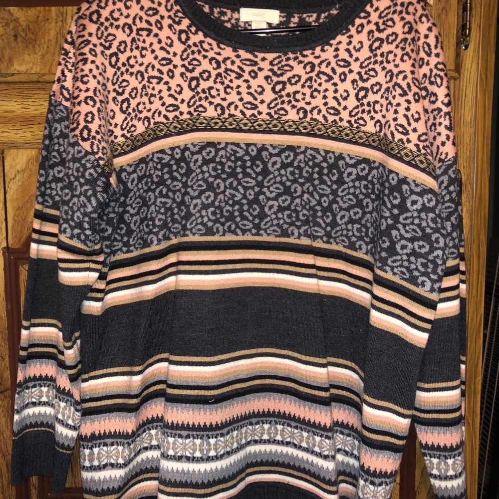 Super cute oversized Sweater!! Size XL